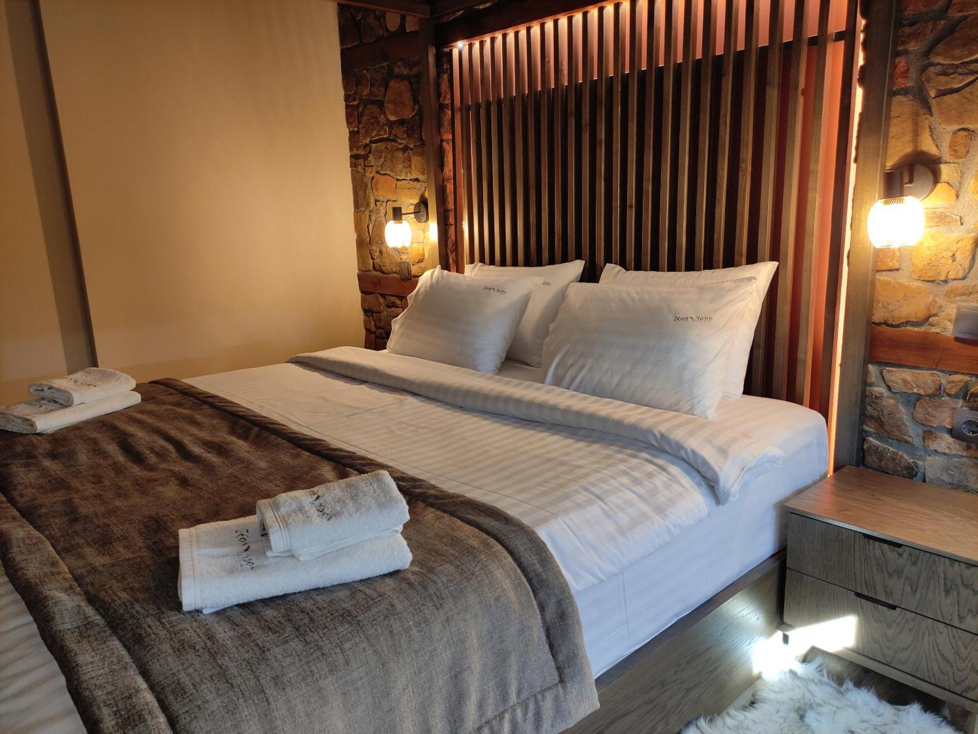 Hotel Ζέον Ύδωρ Órma Esterno foto