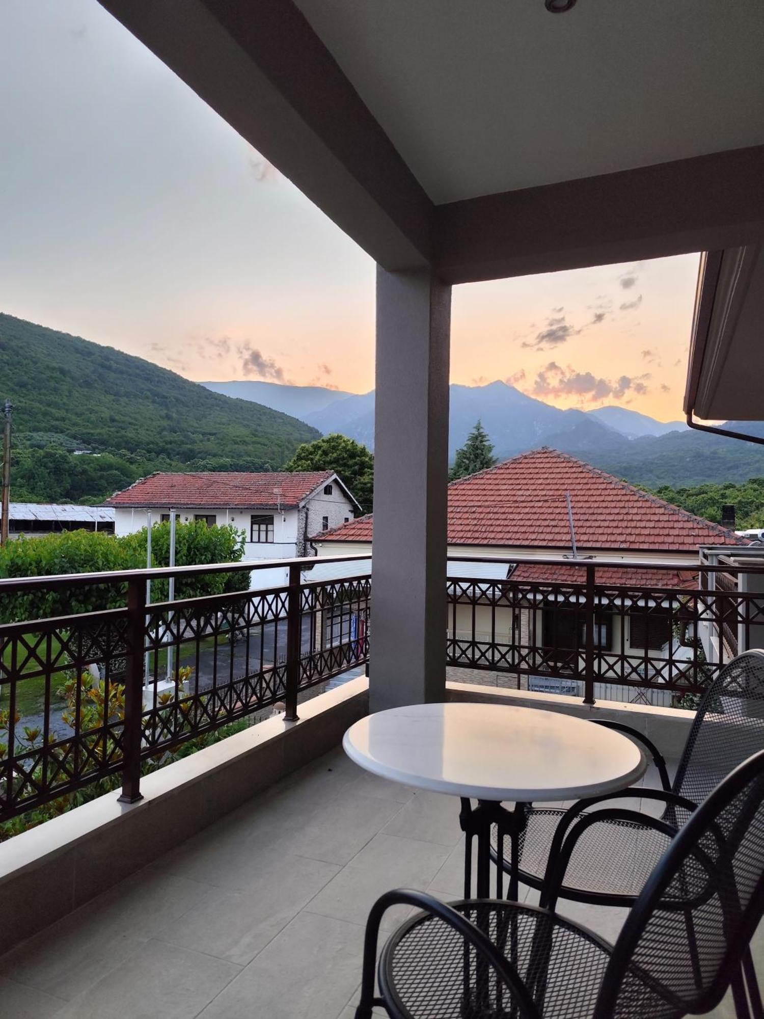 Hotel Ζέον Ύδωρ Órma Esterno foto